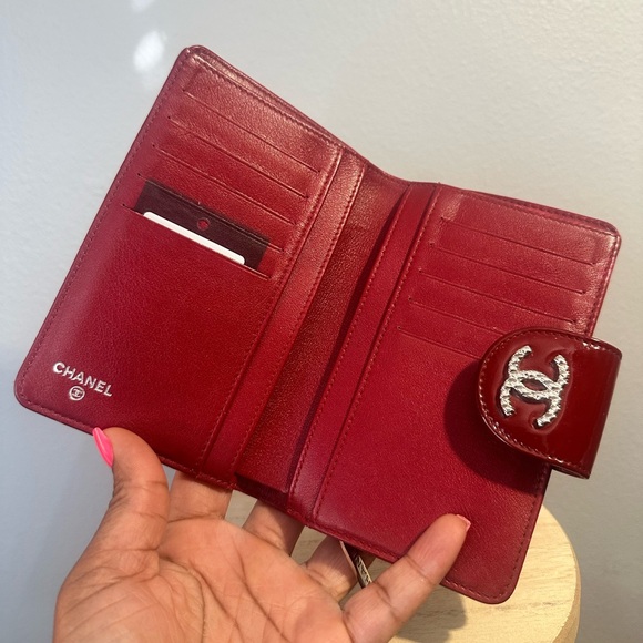 Chanel Red Quilted Women's wallet silver hardware EUC - Picture 6 of 11